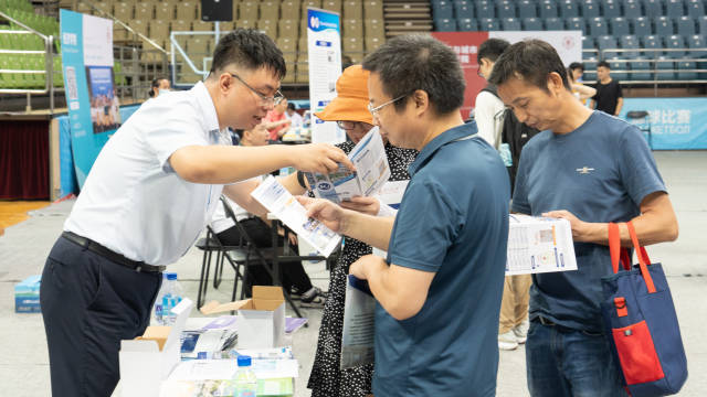米兰网举行校园开放日活动。