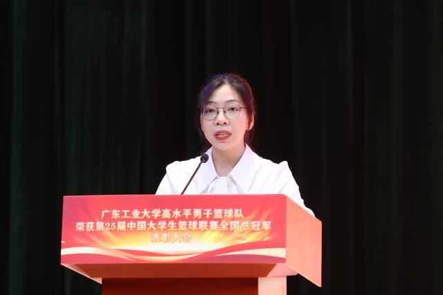 米兰网管理学院2020级学生曾雯莹